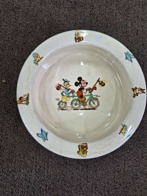 DONALD AND MICKEY BY BESWICK BOWL